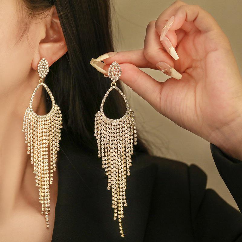 Elegant Tassel Long Earrings: European & American Fashion, High-End Prom & Evening Goddess Style.