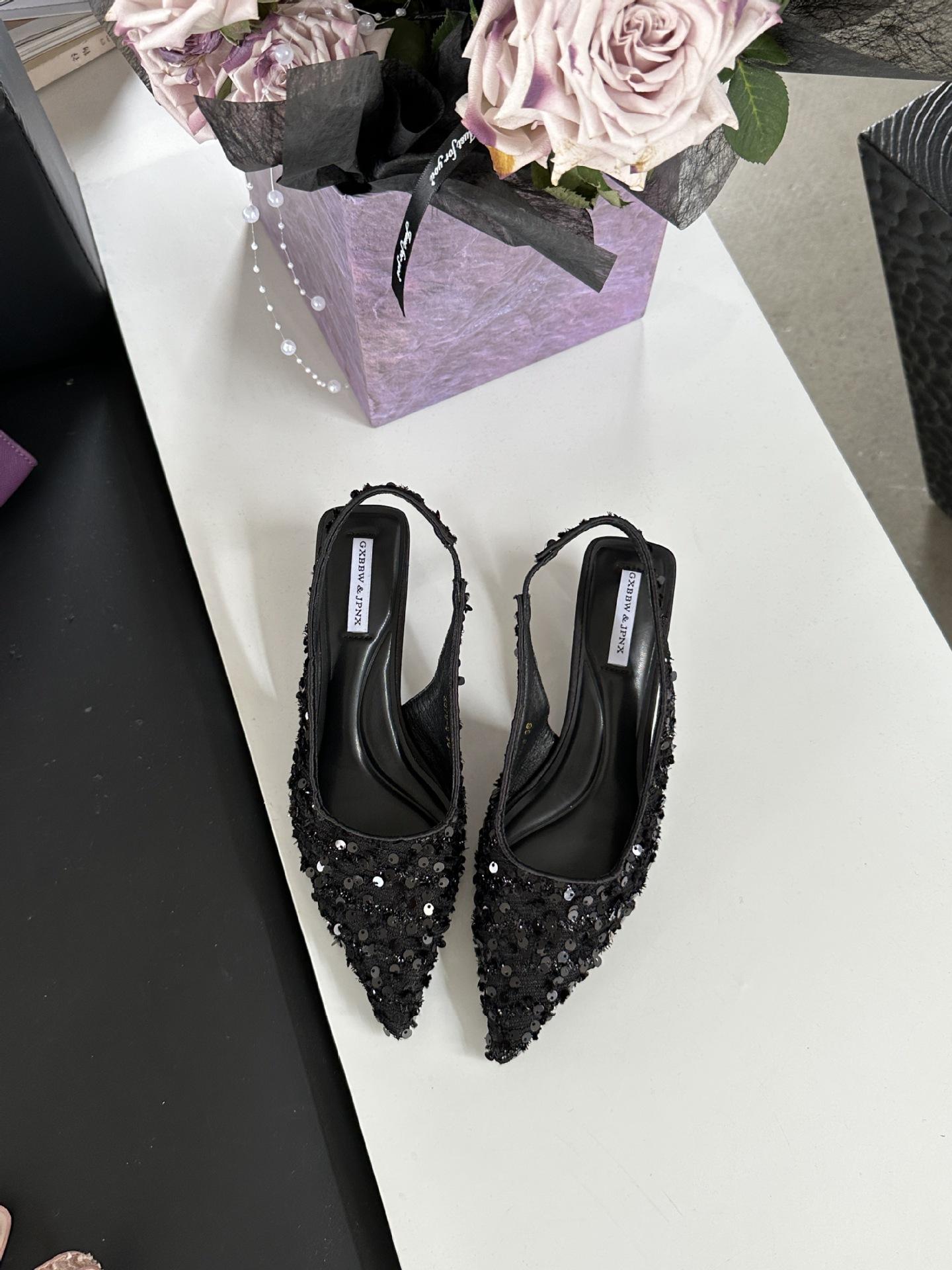 

Сандалии с заостренным ремешком сзади, легкие блестки, низкий каблук, плоский каблук, сверкающие женские одинарные туфли 39 чёрный