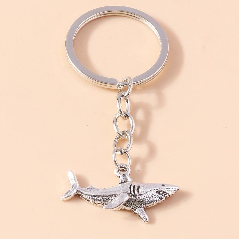 Lovely Alloy Butterfly Keychain Metal Animal Keyring Pendants for Key Holder Handbag Decor Charms DIY Jewlery Gifts