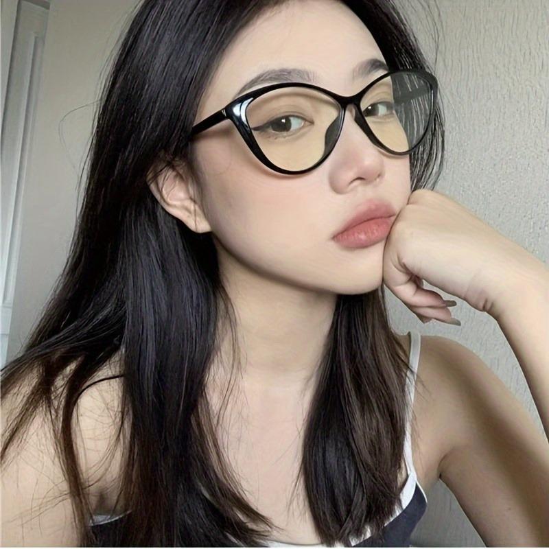 1 Pair of Fashionable Black Women's Rectangular Frame Glasses Suitable for Casual Wear Lightweight and Comfortable Design