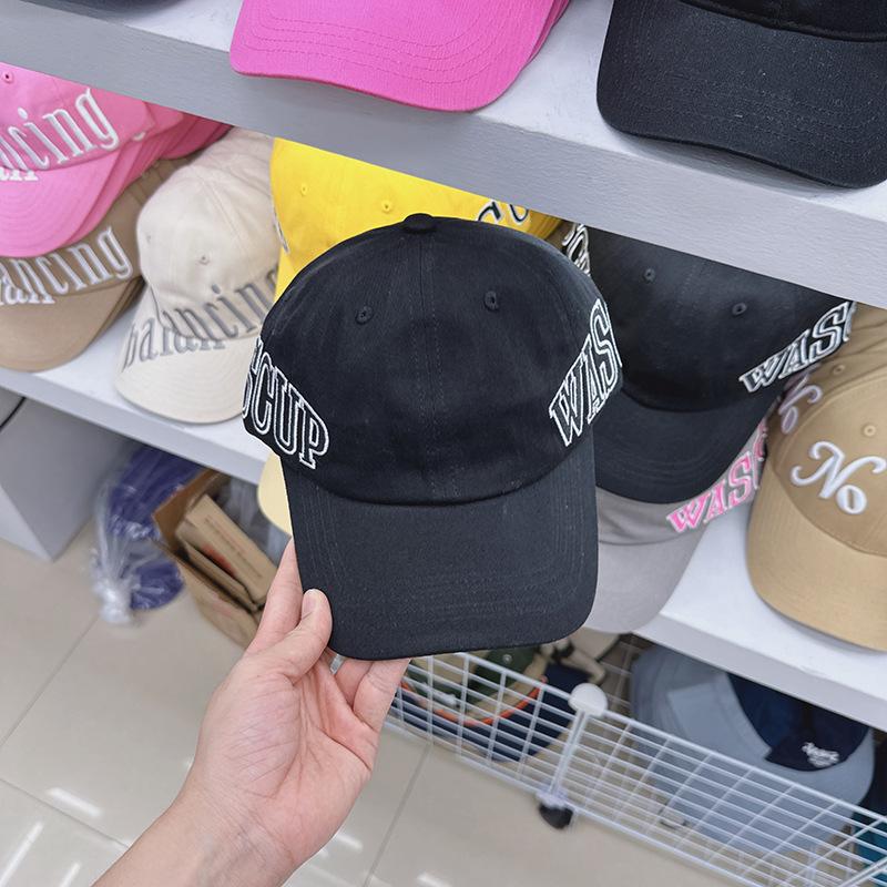 

Оптовая продажа Корея 2024 новая американская ретро быстросохнущая бейсболка женская летняя солнцезащитная тонкая кепка для защиты от солнца Head circumference 54-59CM чёрный