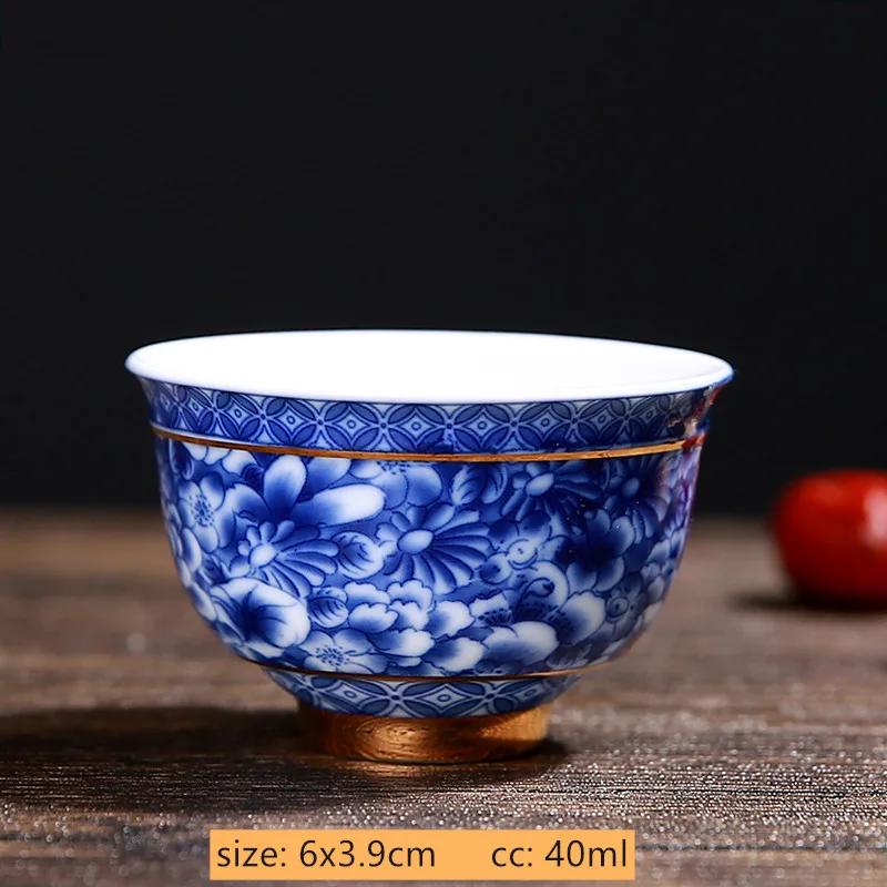 Jingdezhen Blue and White Porcelain Tea Cup Retro Ceramic Master Cup Traditional Tea Set Accessories Portable Tea Bowl