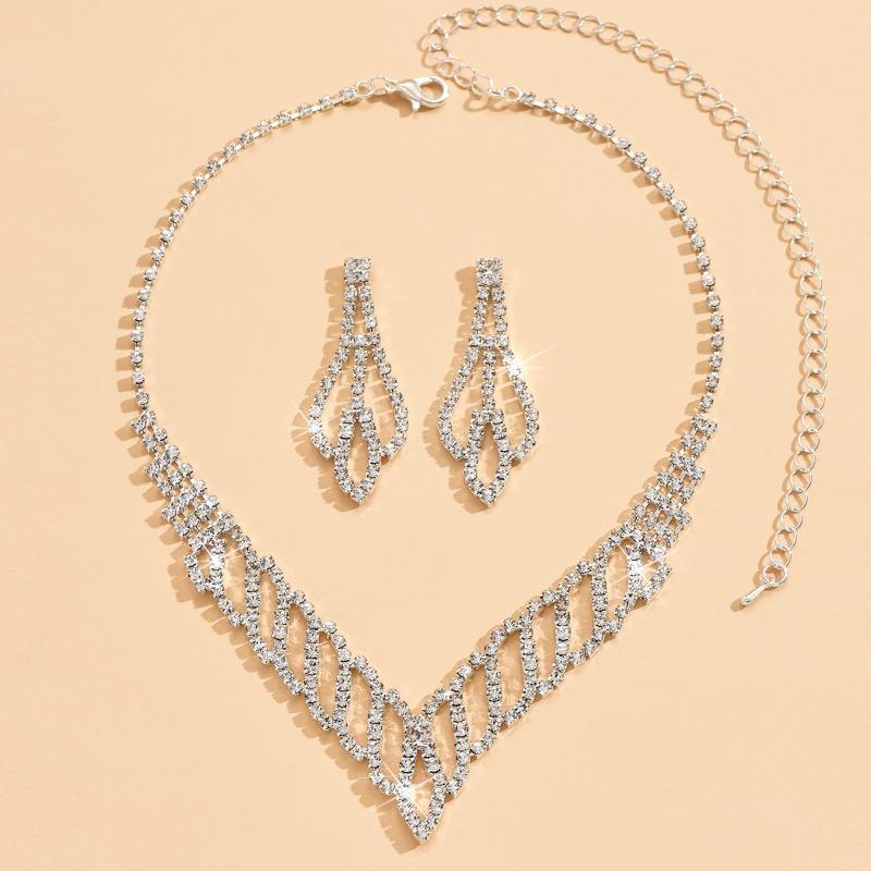 Women's jewelry wedding celebration accessories silver diamond necklace earrings set