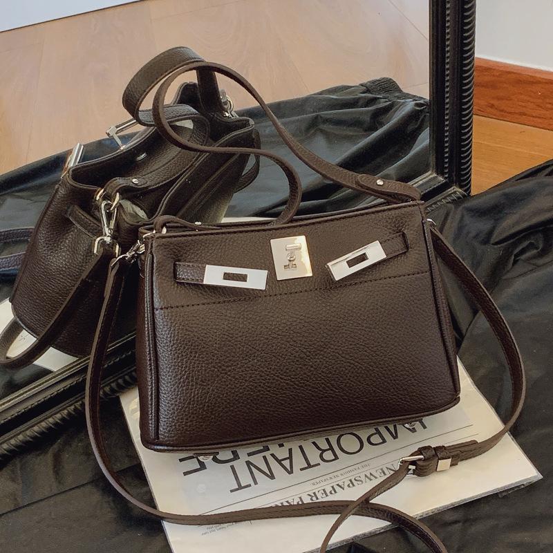 

Высококлассная женская универсальная сумка-кроссбоди для поездок - Коллекция моды весна 2025 хаки