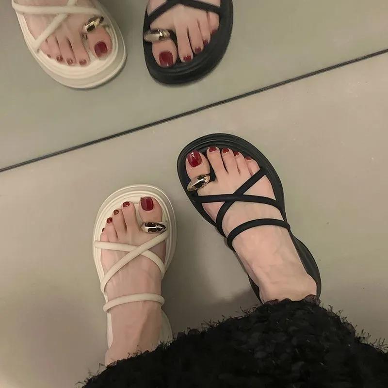 Fashion Platform Slippers Women Wear Summer 2024 New French Cross Toe High Heels Beach Roman Sandals Ultra Fire Flip-flops