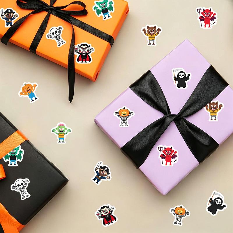 500pcs/roll Cute Halloween Stickers Cartoon Vampire Pumpkin Skeleton Decals Labels for Party Favors Gift Wrapping Crafts
