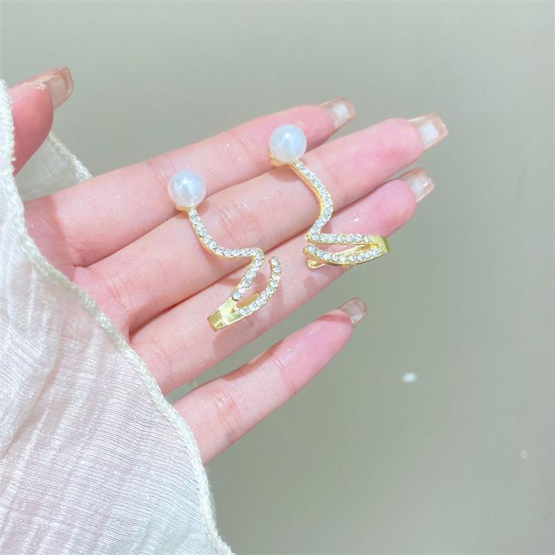 Exaggerated Irregularity Snake-shaped Full Crystal Curved Pendant Earrings for Women Temperament Jewelry Girl Friend Gift