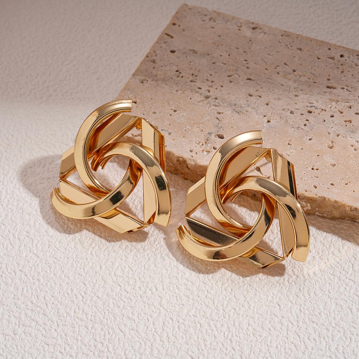 Металлические геометрические полые круглые квадратные контрастные серьги холодный ветер личность нишевые серьги