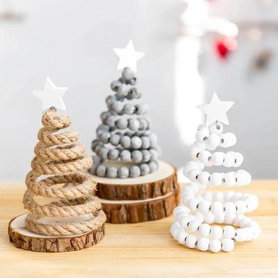 Weihnachtsbaumschmuck, kreativer nordischer Weihnachtsbaum aus Holz, kleine Ornamente für den Schreibtisch