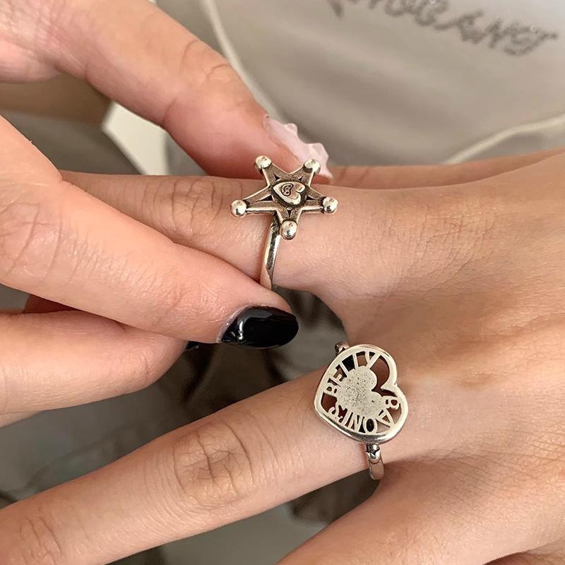 Vintage Herz Pentagramm Offener Ring für Damen Süß Kühl Alt Gemacht Hohl Liebesstern Persönlichkeit Fingerzubehör Mode Schmuck