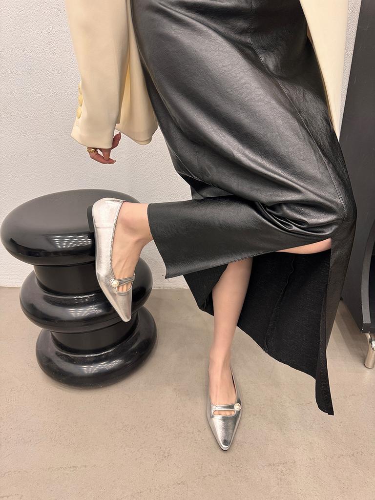 Fashion Pointed Toe Women Loafers 2024 New Arrivals Summer Dress Shoes Woman Low Heeled Black Beige Gold Silver Fashion Party Pumps Shoe