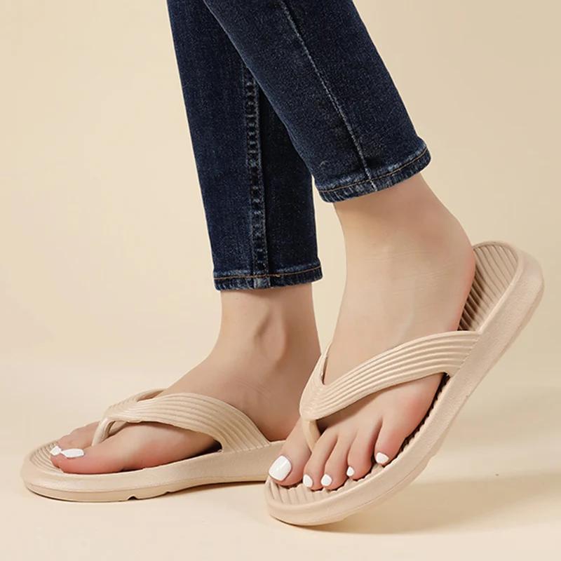 Fashion Lightweight Eva Beach Flip Flops for Women Summer 2025 Soft Sole Clip Toe Thong Slippers Woman Comfort Non Slip Bathroom Slides