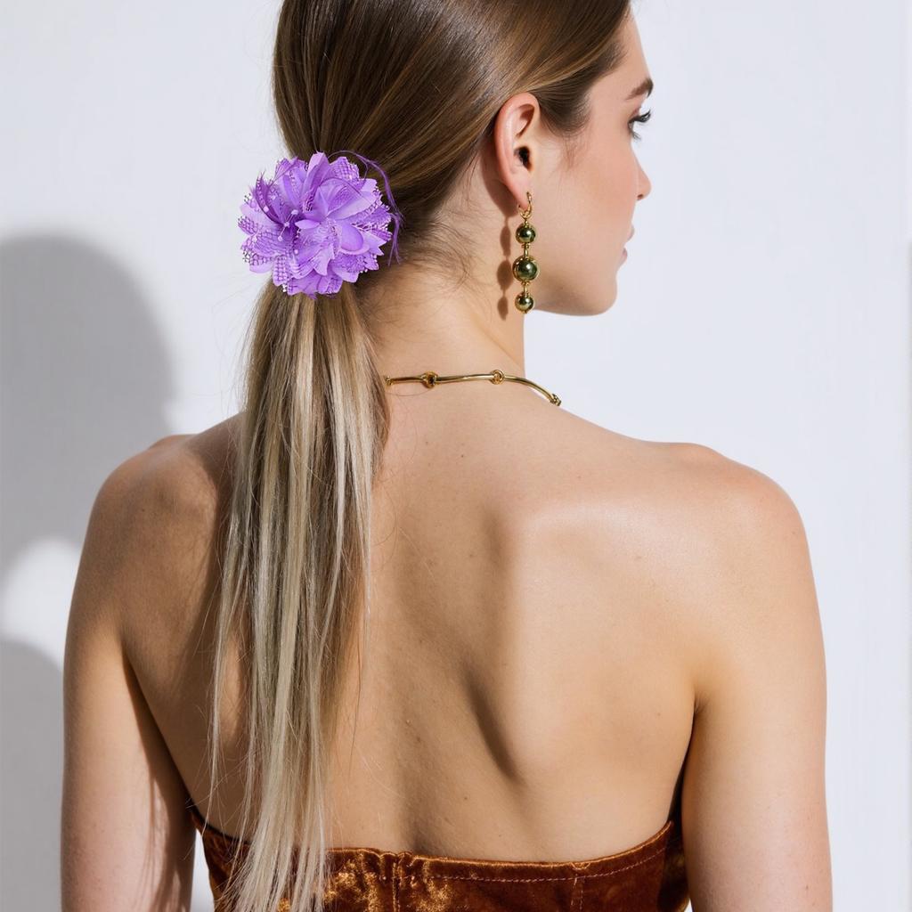 Elegant Flower Feather Hair Clip for Women and Girls Hair Accessory for Weddings Parties and School Performances