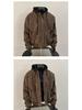 Stilvolle Herren-Kapuzenjacke aus gewaschenem PU-Leder - Robust, Fake-Zweiteiler-Silhouette, Maillard-Farbe.