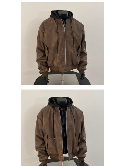 Stilvolle Herren-Kapuzenjacke aus gewaschenem PU-Leder - Robust, Fake-Zweiteiler-Silhouette, Maillard-Farbe.