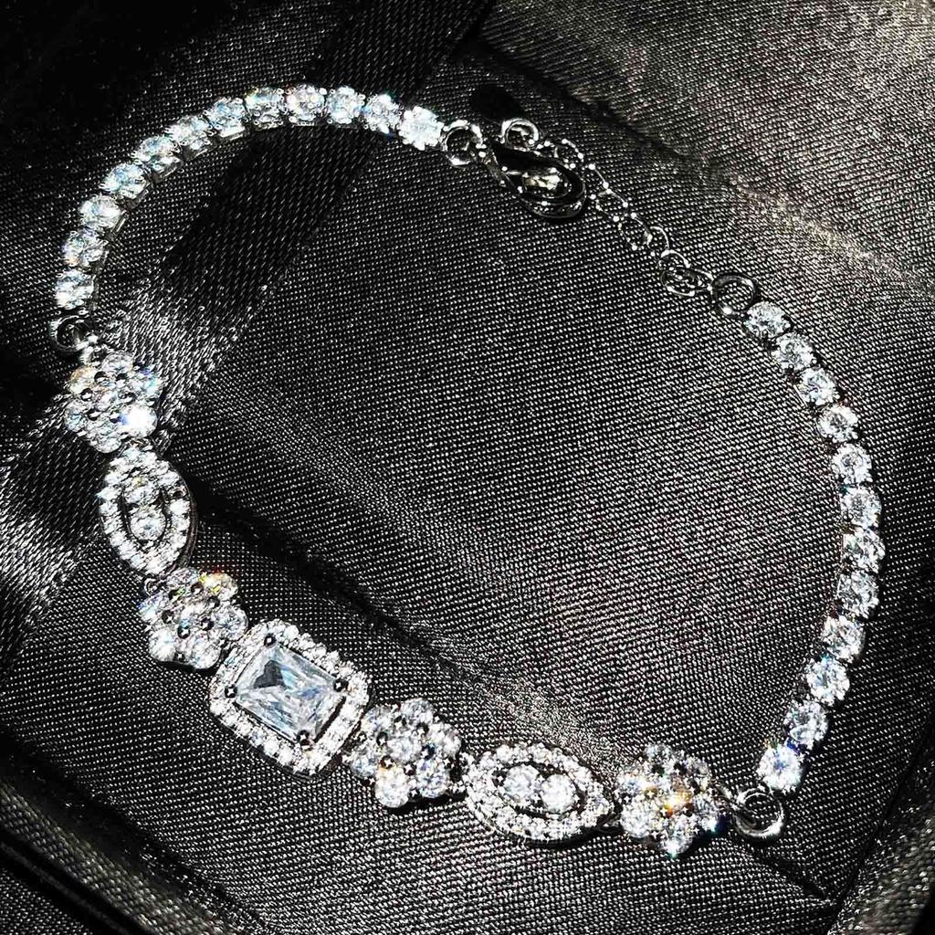 Armband mit hochkarätigem Diamanten, Nischendesign für Damen, platiniertes Sterlingsilber, kalter Wind, Imitation Mozzarella-Diamantarmband für Damen