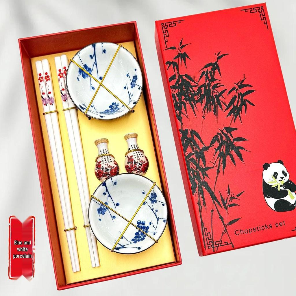 Traditional Blue & White Porcelain Tea Bowl and Chopsticks Gift Set - Classic Jingdezhen Style Souvenirs