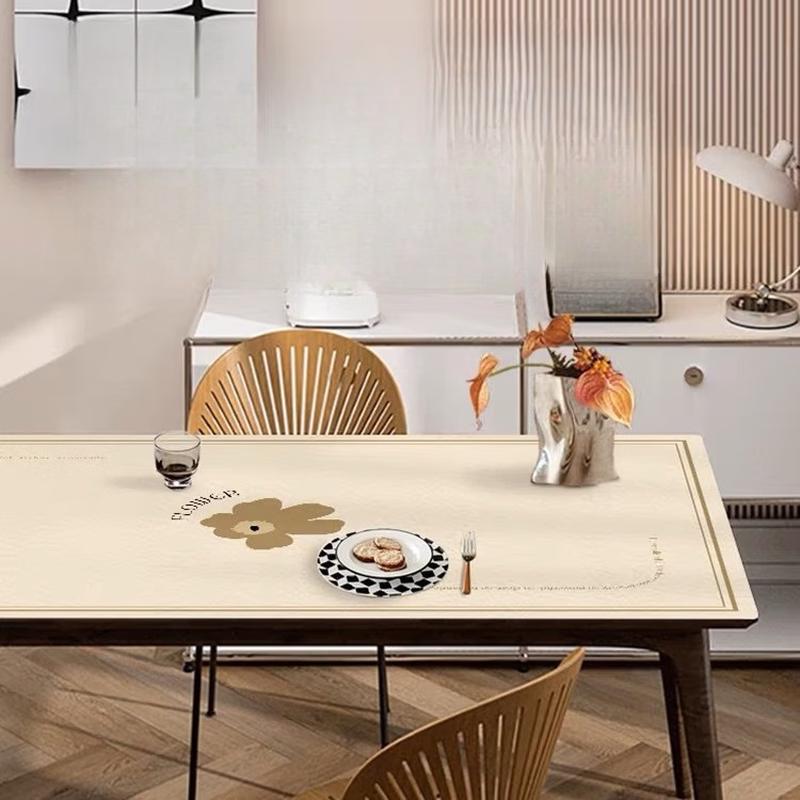 Hondon Oval Leather Table Mat