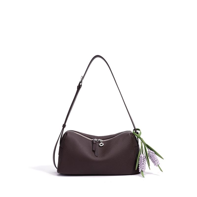 Large Capacity Handheld Women's Bag Light Luxury Leather Pillow Bag Design Sense Niche Fashion Versatile Premium Underarm Shoulder Bag