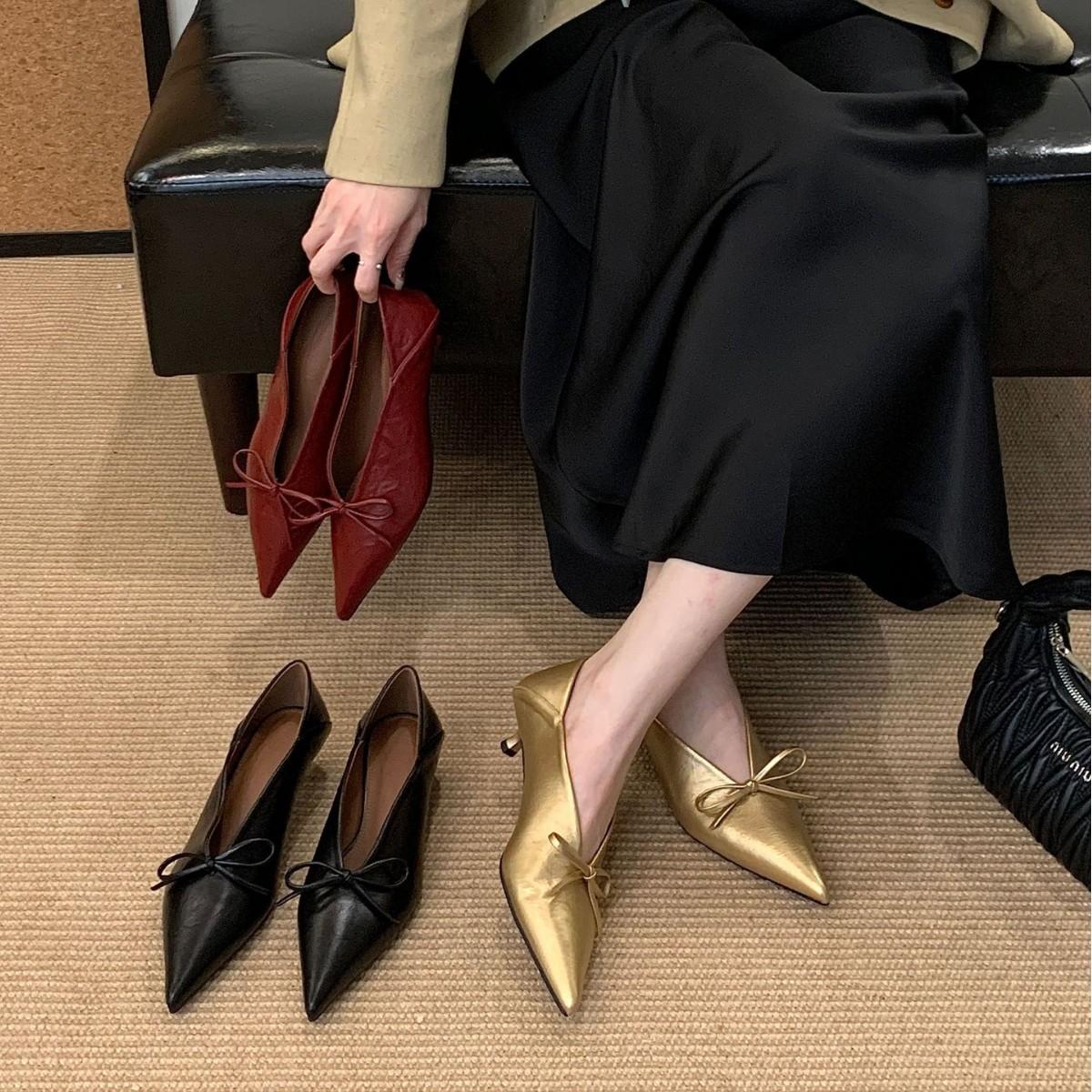 

2025 summer new pointed soft sole thin heel shallow bow elegant versatile foot set OL women s shoes 39 красный