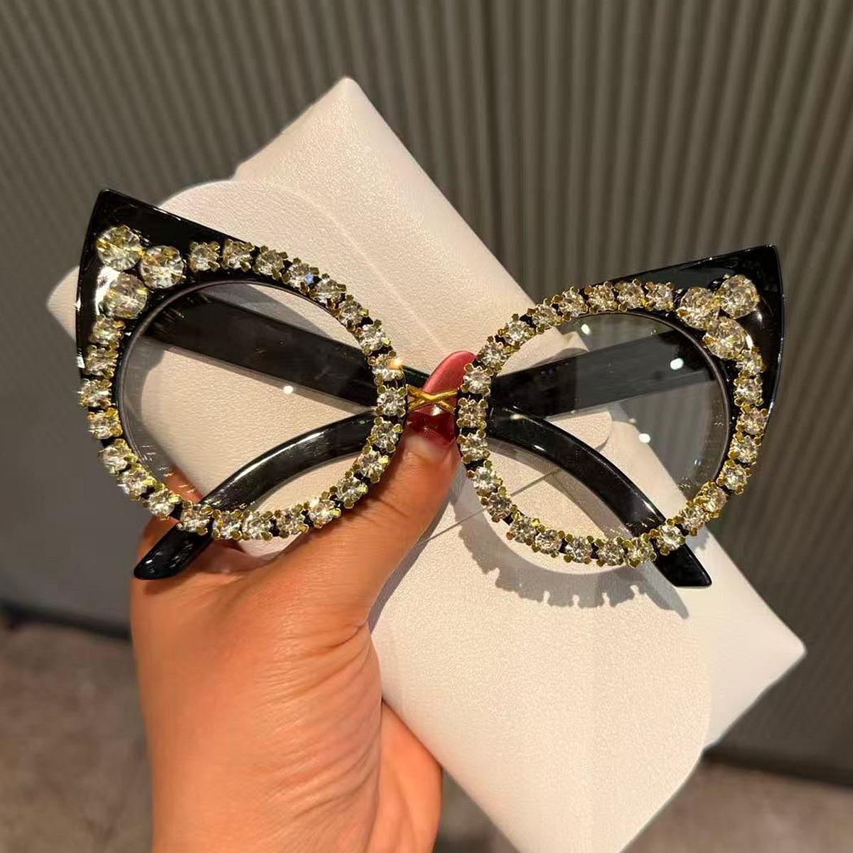 

2026 Sexy Oversized Cat Ear Glasses Frame for Women Sparkling Rhinestone Decor Trendy Clear Lens Eyewear for Fashion Party Club