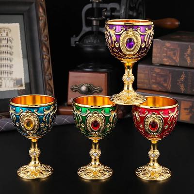 Velký kovový evropský dvoutaelový Baijiu pohárek kreativní osobnost Baijiu domácnost ruský pohár malá sklenka na víno
