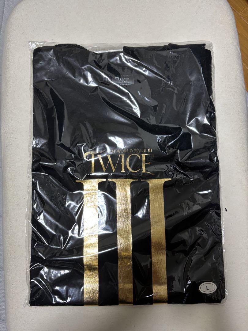 

[USED] TWICE 4TH WORLD TOUR III T-shirt L size