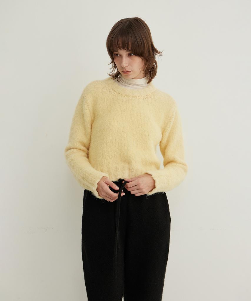 STEP AROUND Brushed Crop Round Knit_Butter Cream