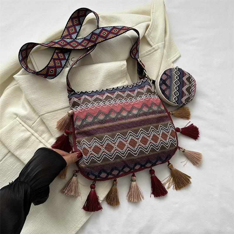 Large capacity tote bag women s trend retro messenger bag women s 2 summer new simple fashion shoulder women s bag красный