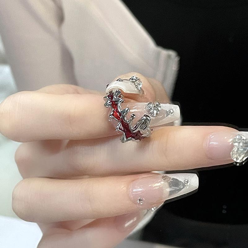 

Нішевий дизайн Вогненно-червоний Неправильні складки Французька Відкрита каблучка Жіноча Індивідуальність Мода Темний Тренд Adjustable opening