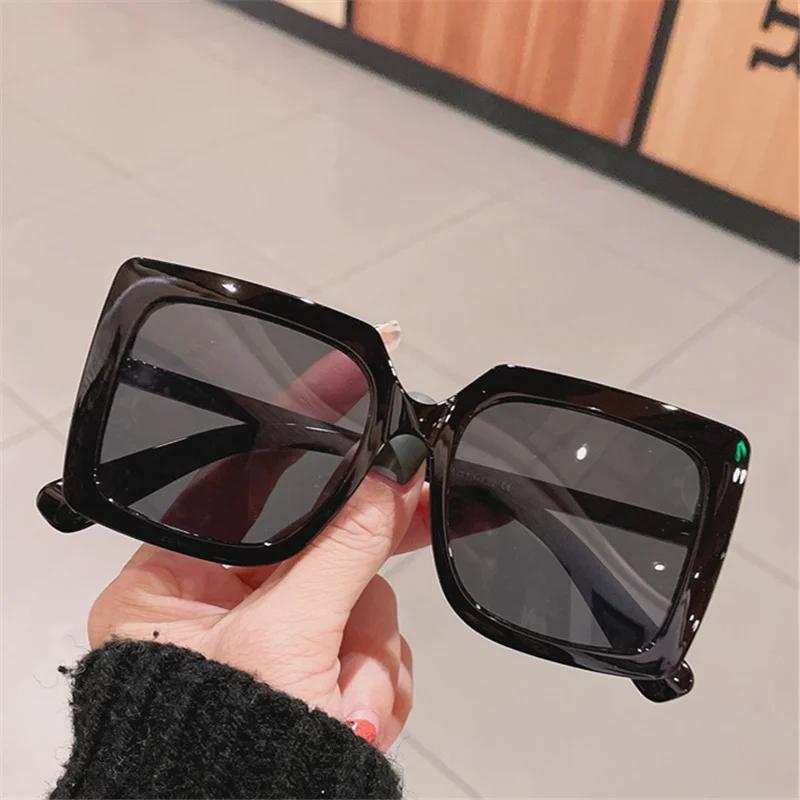 Sunglasses Men Women Luxury Brand  New Fashion Vintage Square Designer Summer Pink Sun Glasses Femlae Oversized Uv400 Shades