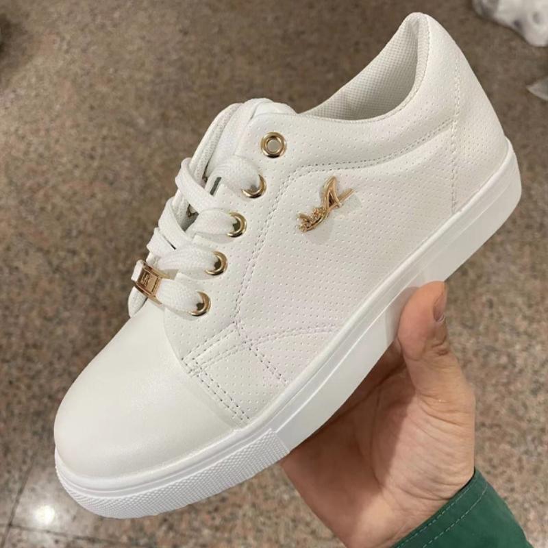 Fashion New 2025 Women Vulcanized Shoes Spring Trend Fashion Flat Casual Sneakers Women Lace Up Outdoor Walking Plus Size Women Sneakers