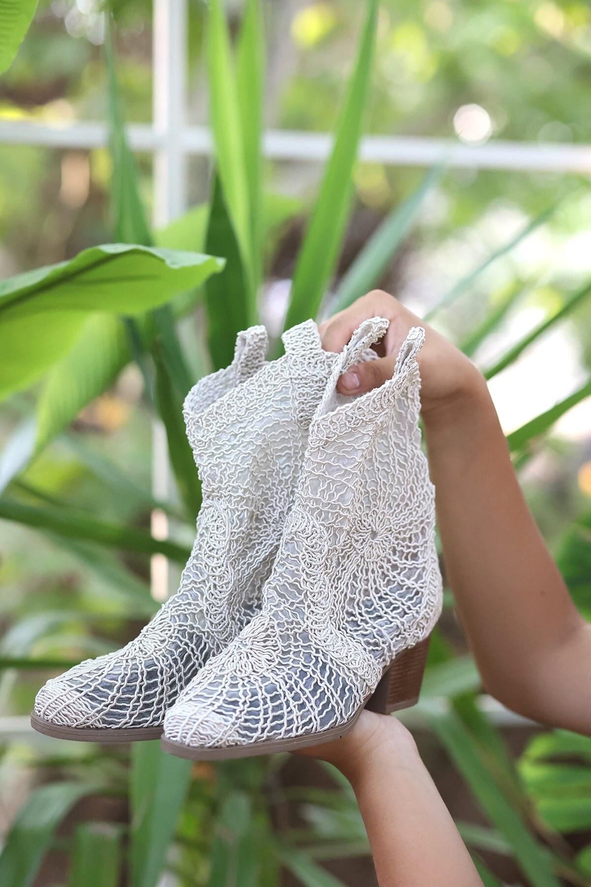 

Женские модные летние ботинки специального дизайна на шнуровке на каблуке 36