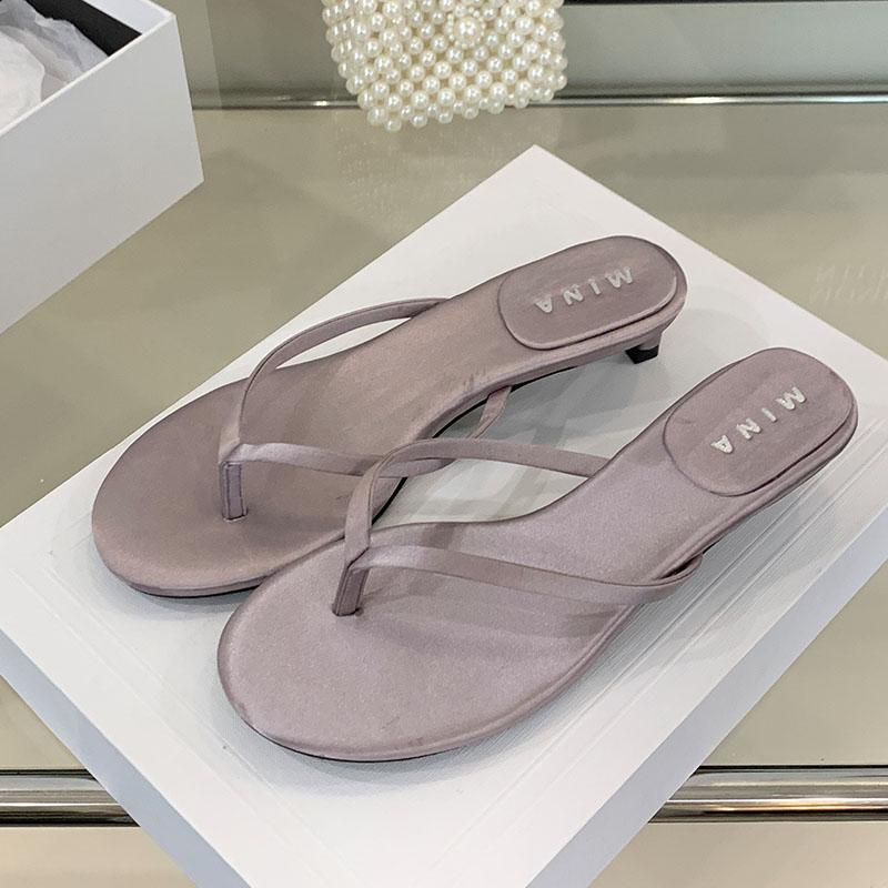 Fashion Female Flip flops Fashion Low Heel Slippers Shoes For Women Summer Beach Slides Round Toe Ladies Heeled Slippers Sandals Shoes