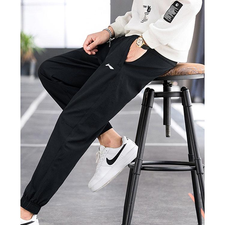 Li-Ning Letter Logo Printed Slim Fit T-Shirt And Cuffed Pants Casual Sports Set Men Sets Black ATST631-1+AYKT551-1
