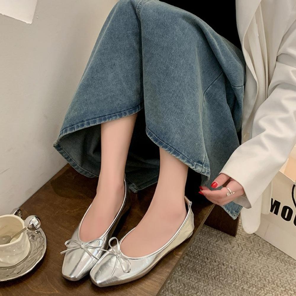 Women Leather Flat Shoes Fashionable Round Toe Casual Ballerina Bow Ballet Shoes Soft Moccasin Black with Beige Lolita Shoes