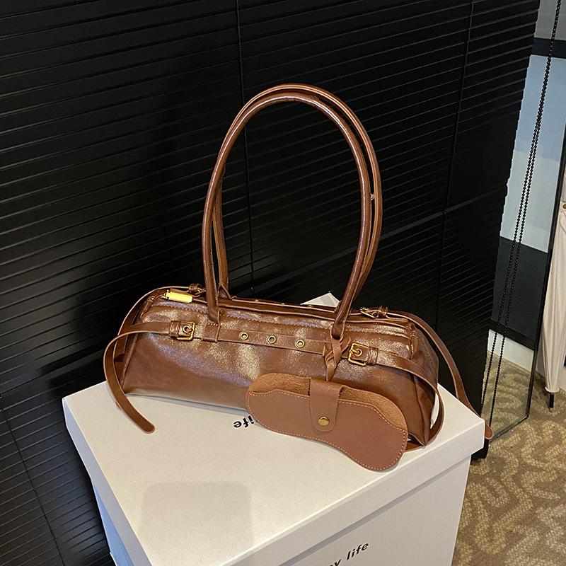 

Корейская версия модной ретро сумки-багета женская 2025 новая мода модная подмышечная сумка через плечо сумка-тоут для боулинга коричневый