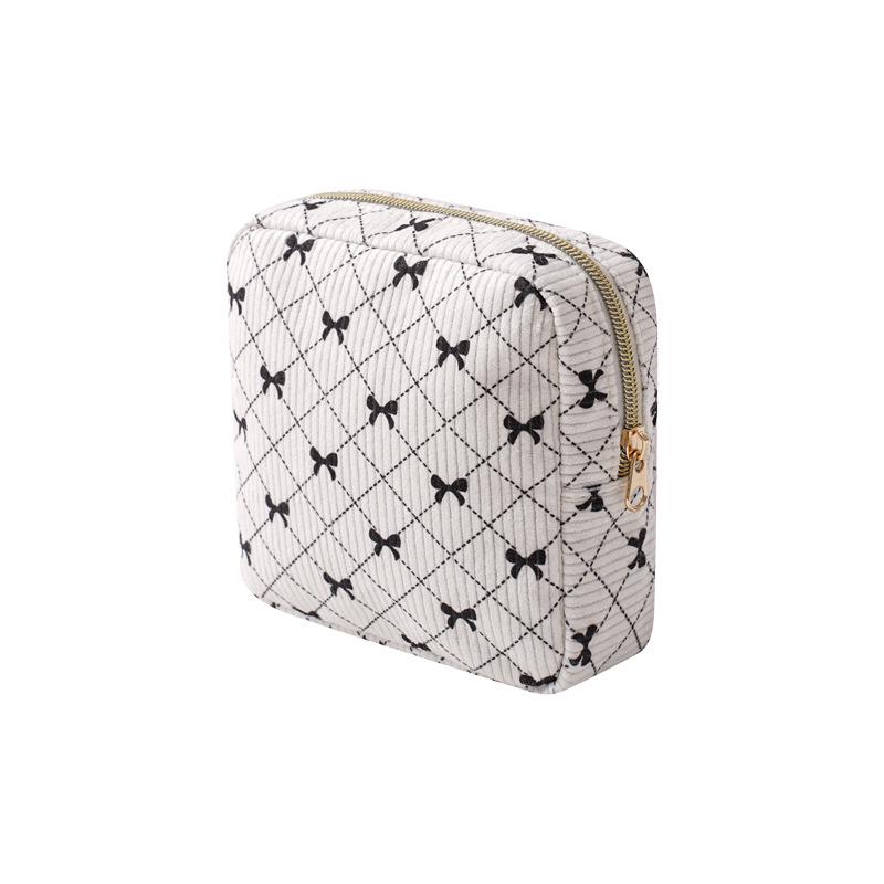 Portable Large Capacity Storage Bag for Menstrual Pads, Cables, and Makeup