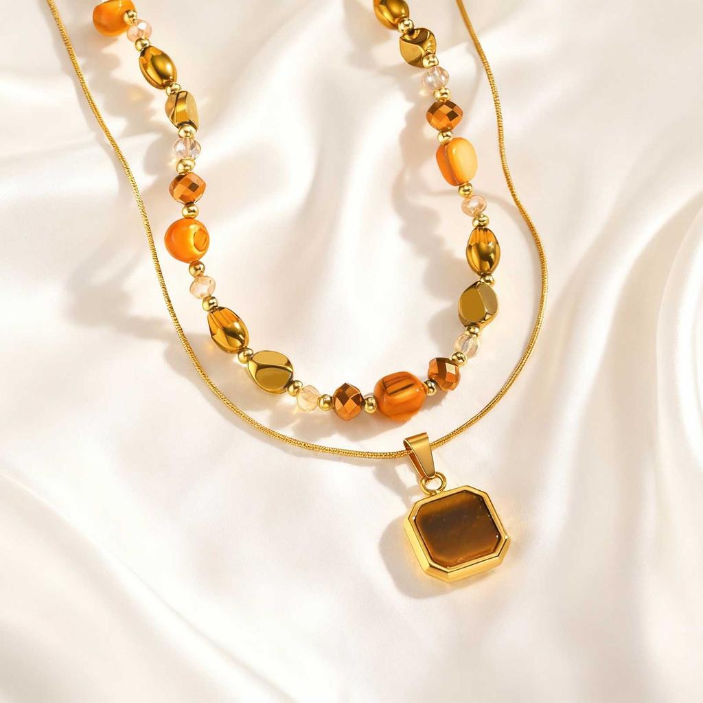 Luxury Natural Stone Pendant Maillard Beads Necklace for Women Caramel Temperament Neck Chain Charm Party Winter Jewelry Gift