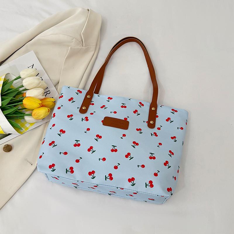 Nylon Tote Bag For Women With Print And Zipper Closure For Daily Commuting