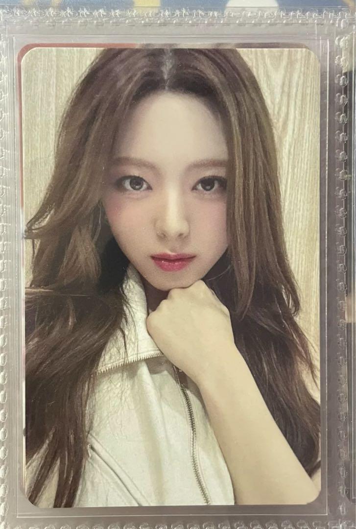 

[USED] ITZY Shanghai Offline Winner Exclusive Trading Card Yuna China