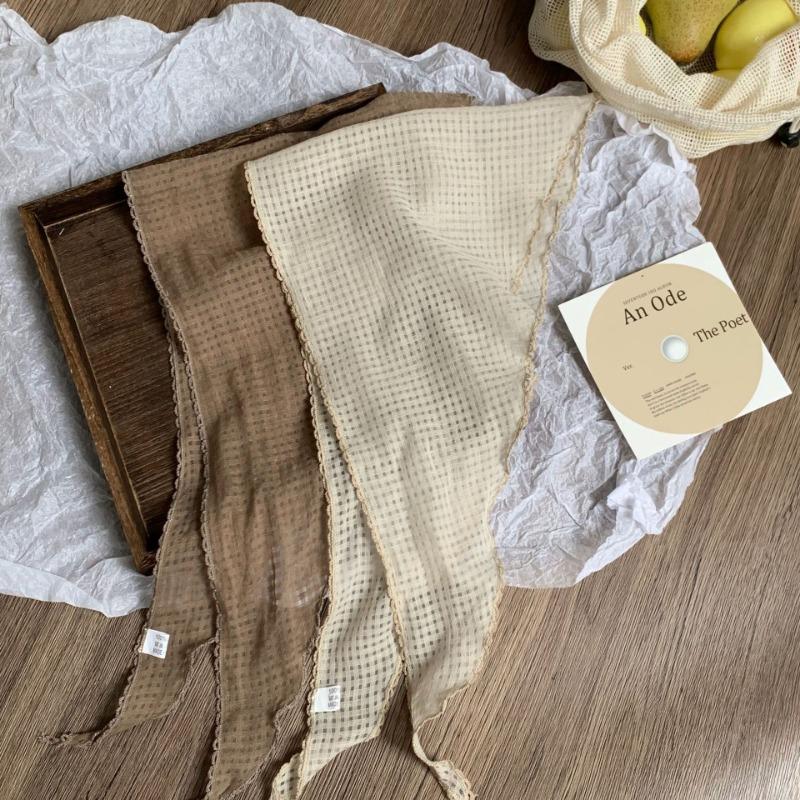 Triangle scarf scarf women's small scarf new silk scarf high-end versatile plaid headscarf hollow headband tied hair