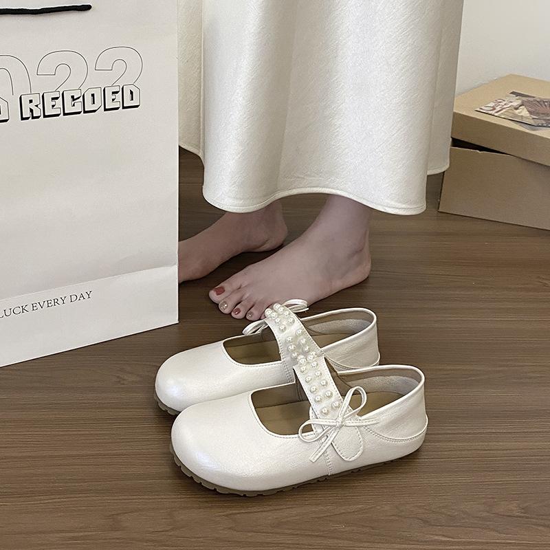 French beautiful flat-soled single shoes women's 2025 new summer with skirts are not tired, Doudou small leather shoes, Mary Jane shoes
