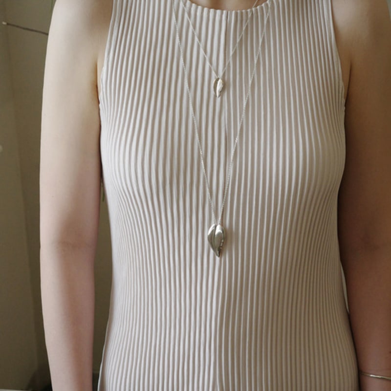 Naszyjnik z dużym liściem Swim in the Soop