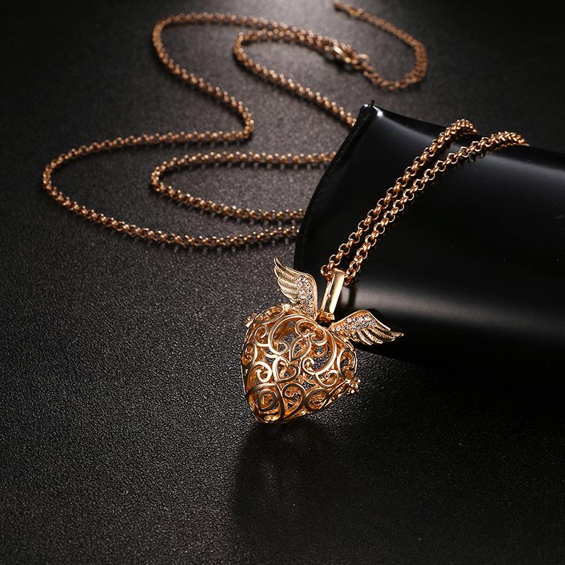Heart Shape Pendant Necklace 