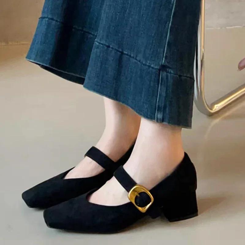 Chaussures à Talons Hauts à Bout Carré pour Femmes Chaussures Marie Janes en Daim Nouvelle Hiver Femme Marque Mode Escarpins Élégants Peu Profonds Zapatillas