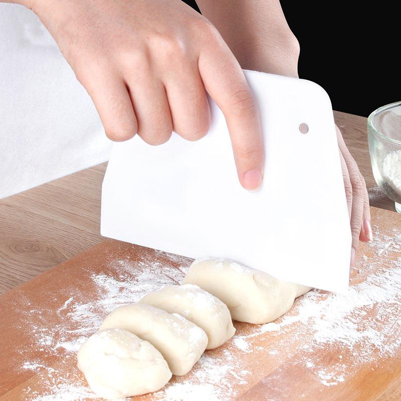 Baking Tools For Home Baking, Cutting Tools, Kitchen Gadgets, Plastic Cake Cream Spatula, Dough Butter Batter Scraper, 2pc