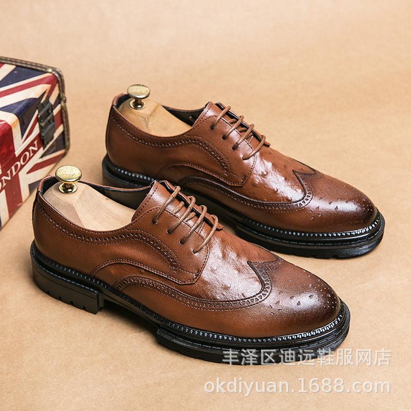 

Large size spring and autumn men s low-top business fashion men s shoes Korean version of fashion casual Brock leather Shoes 45 коричневий