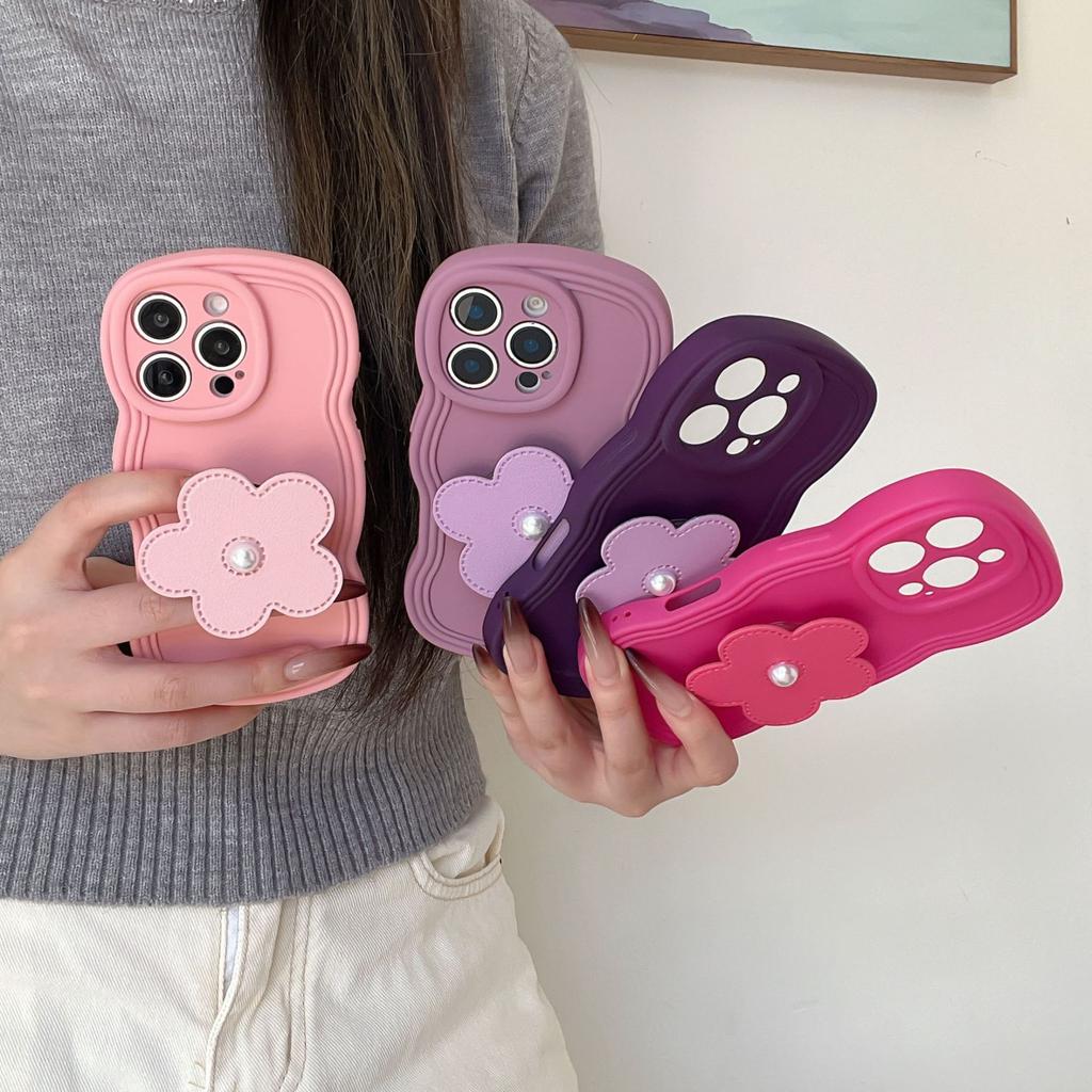 Japanese and Korean Ins Temperament Flower Bracket for iPhone17Pro Max Apple 16 Mobile Phone Case 14/15 Matte