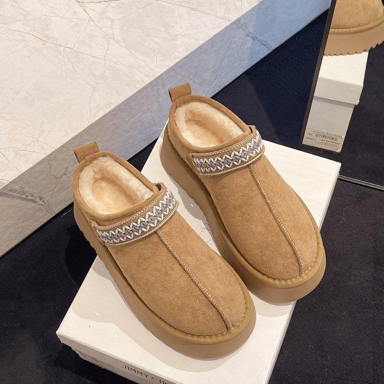 Un Nouveau Style de Polaire, Épaississant et Chaud Chaussons d'Hiver en Coton Neige pour Femmes avec Demi-Pantoufles sur un Pied